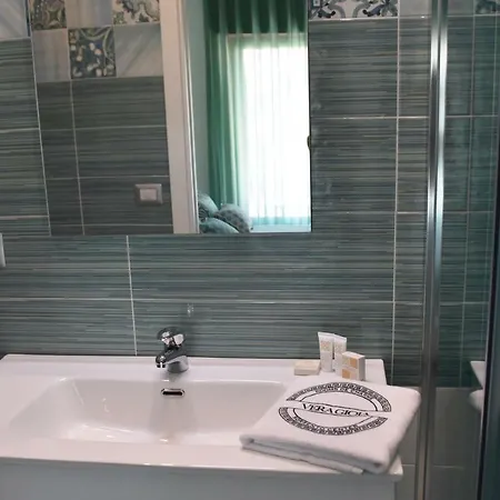 Vera Gioia De Charme Sorrent